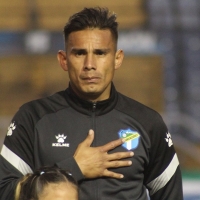 Andrés Lezcano sigue en Comunicaciones